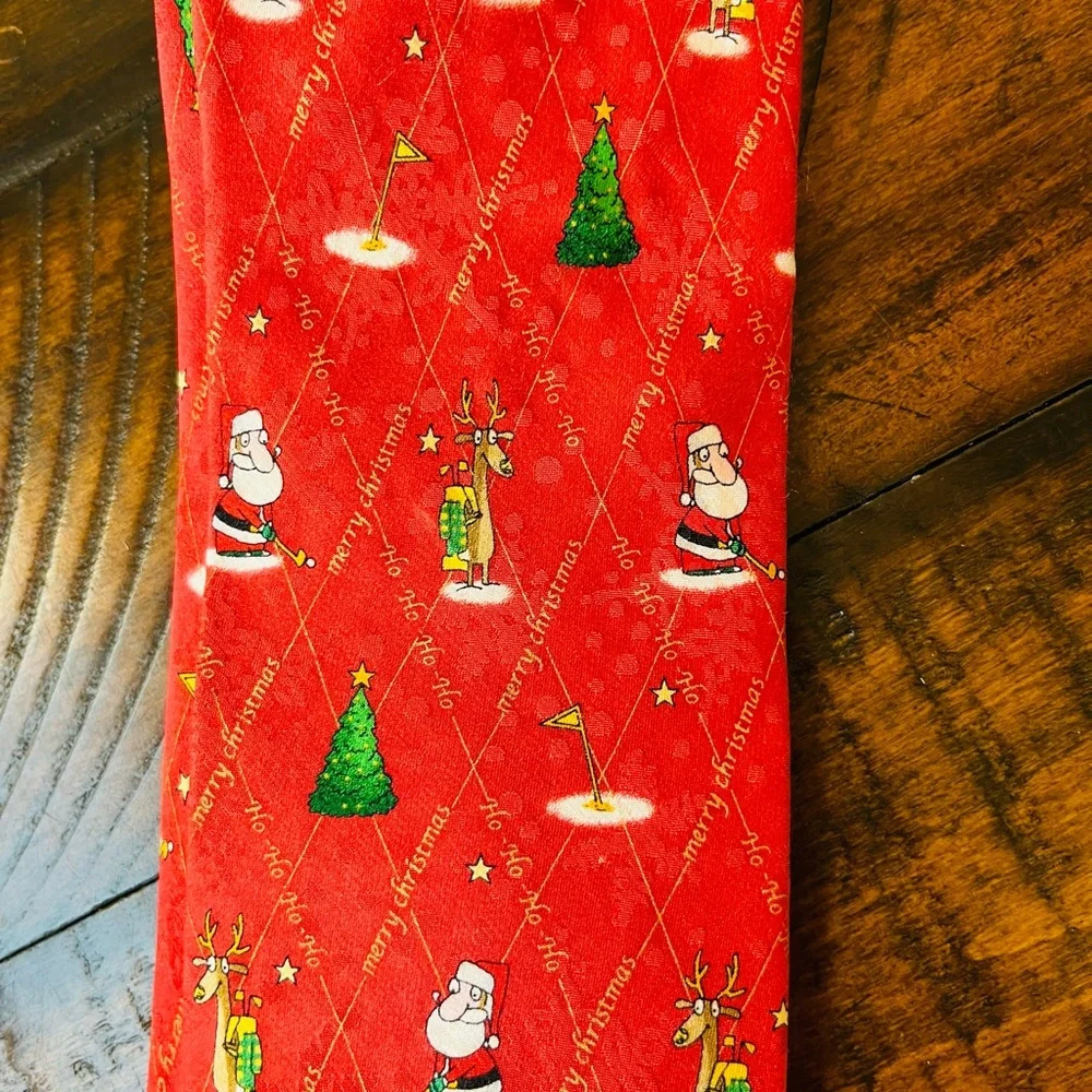 John Ashford Mens 100 % Silk Golf Santa Christmas tie